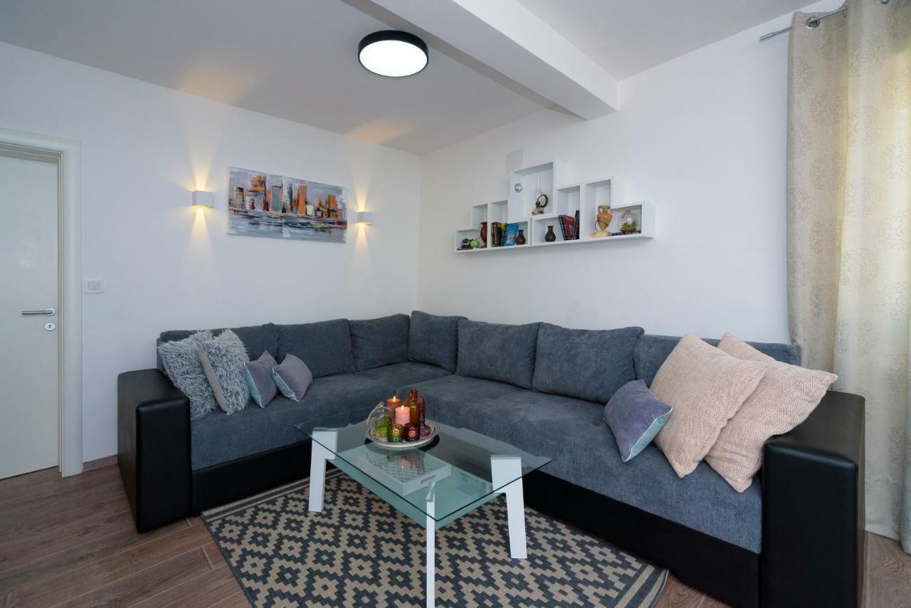Apartments Magli Kaštela エクステリア 写真